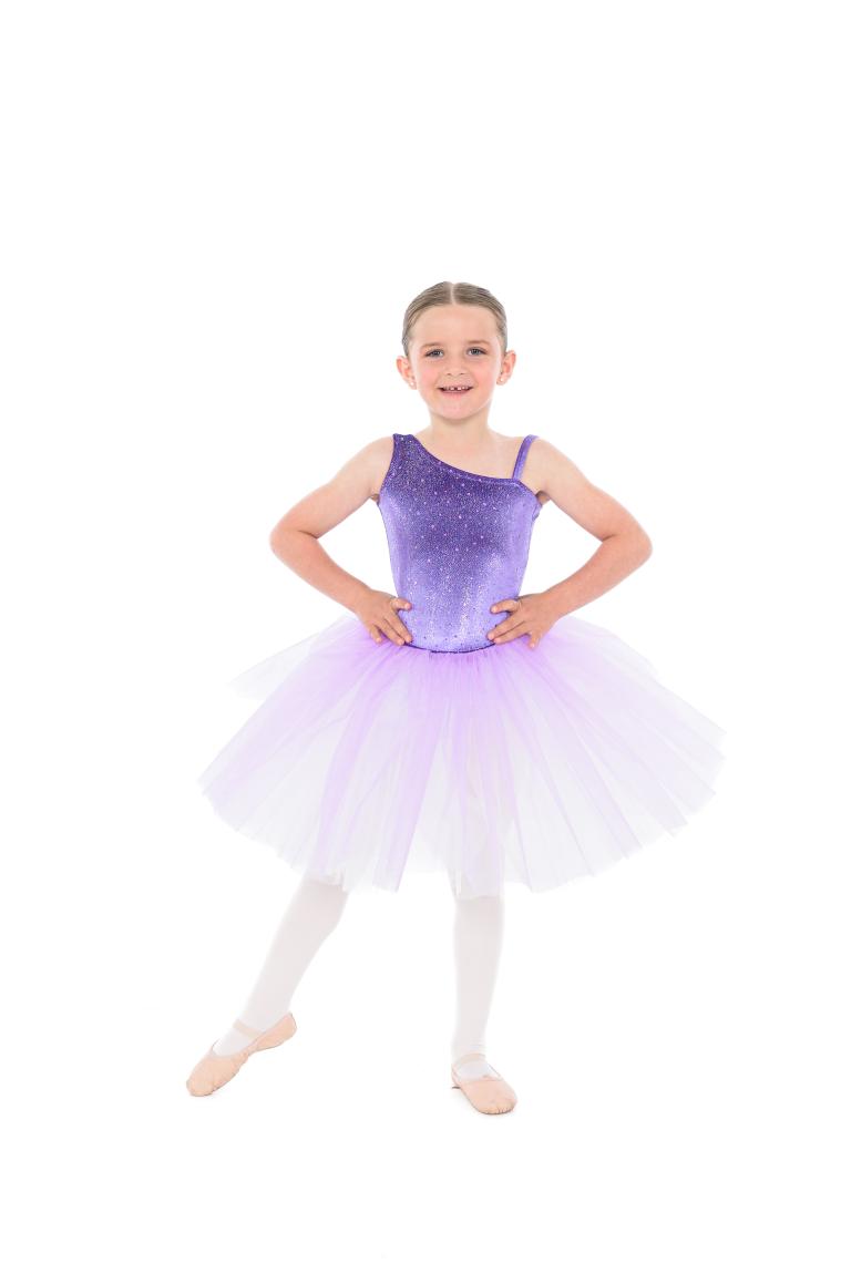 Jenniferjones2023 40171 768x1150