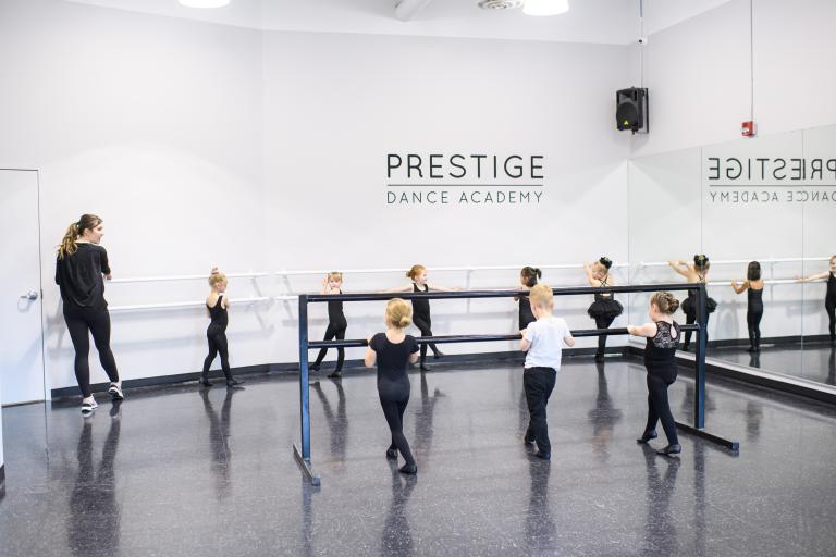 Jennifer jones 0927 20069 768x512